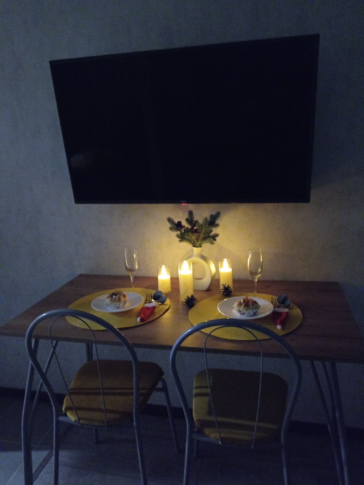 Уютная студия с панорамным окном