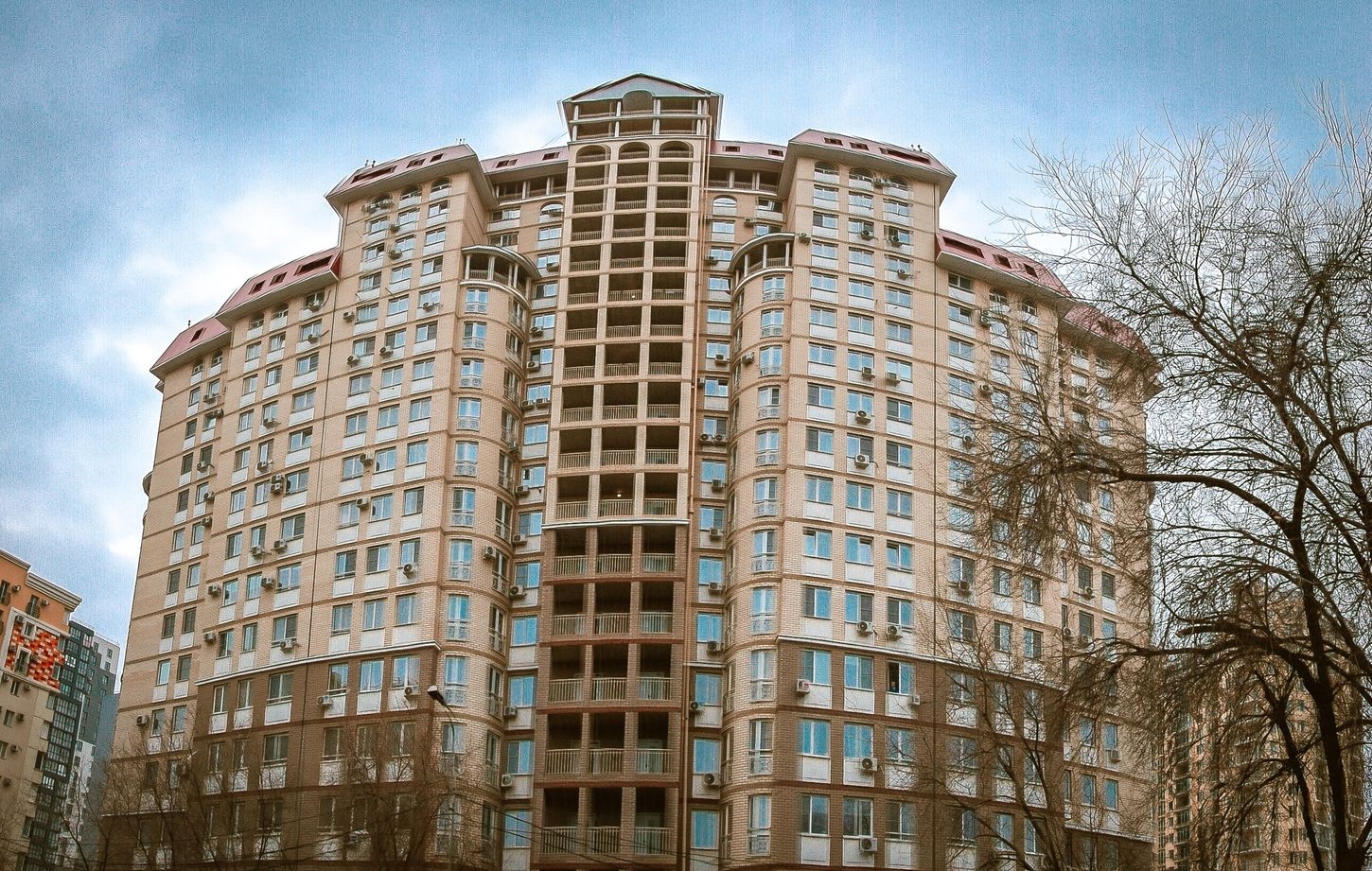 Современная студия  в самом центре города